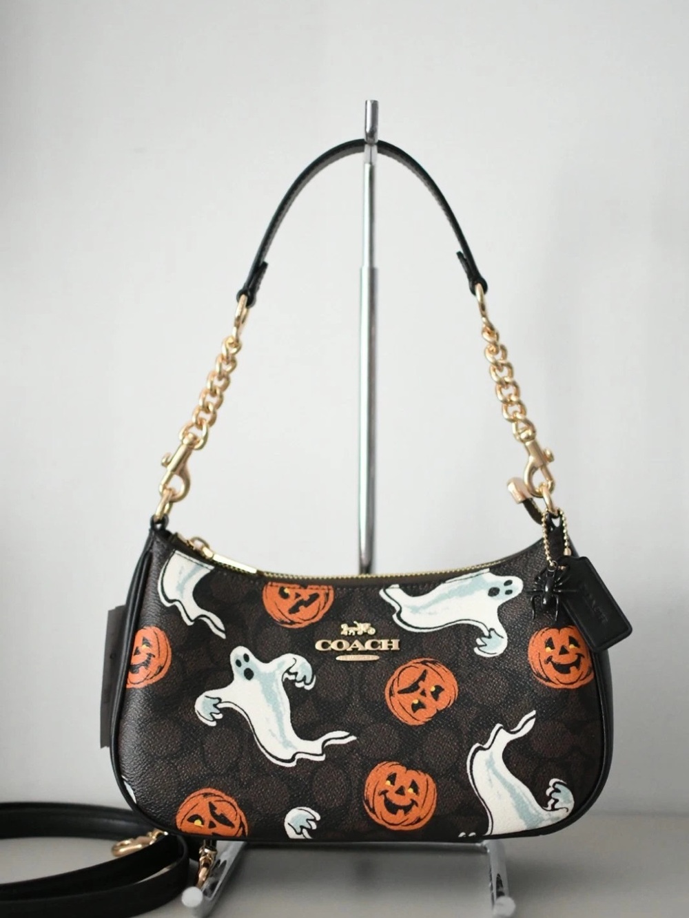 Coach Teri Shoulder Bag Halloween Ghost Pumpkin Signature Canvas Crossbody Purse